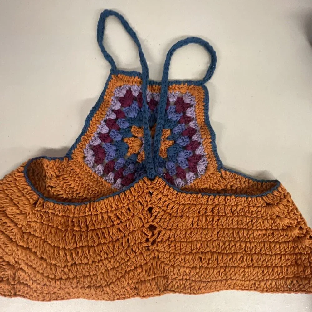 NEW SZ small s FREE PEOPLE BELLA CROCHET CROPPED CROP HALTER TANK TOP SHIRT BOHO